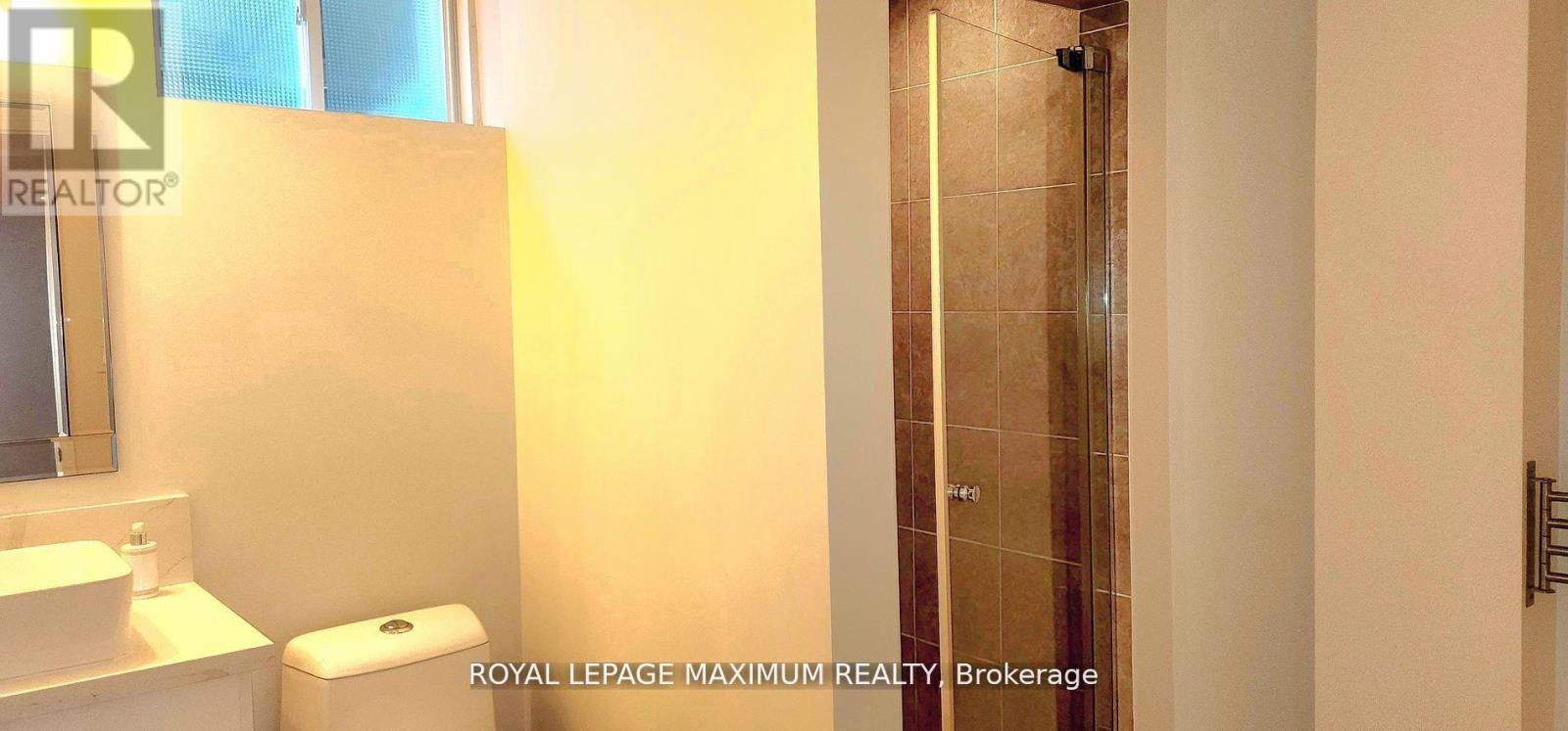 












BASEMENT - 19 MAPLE FOREST DRIVE

,
Vaughan,




Ontario
L6A0B7

