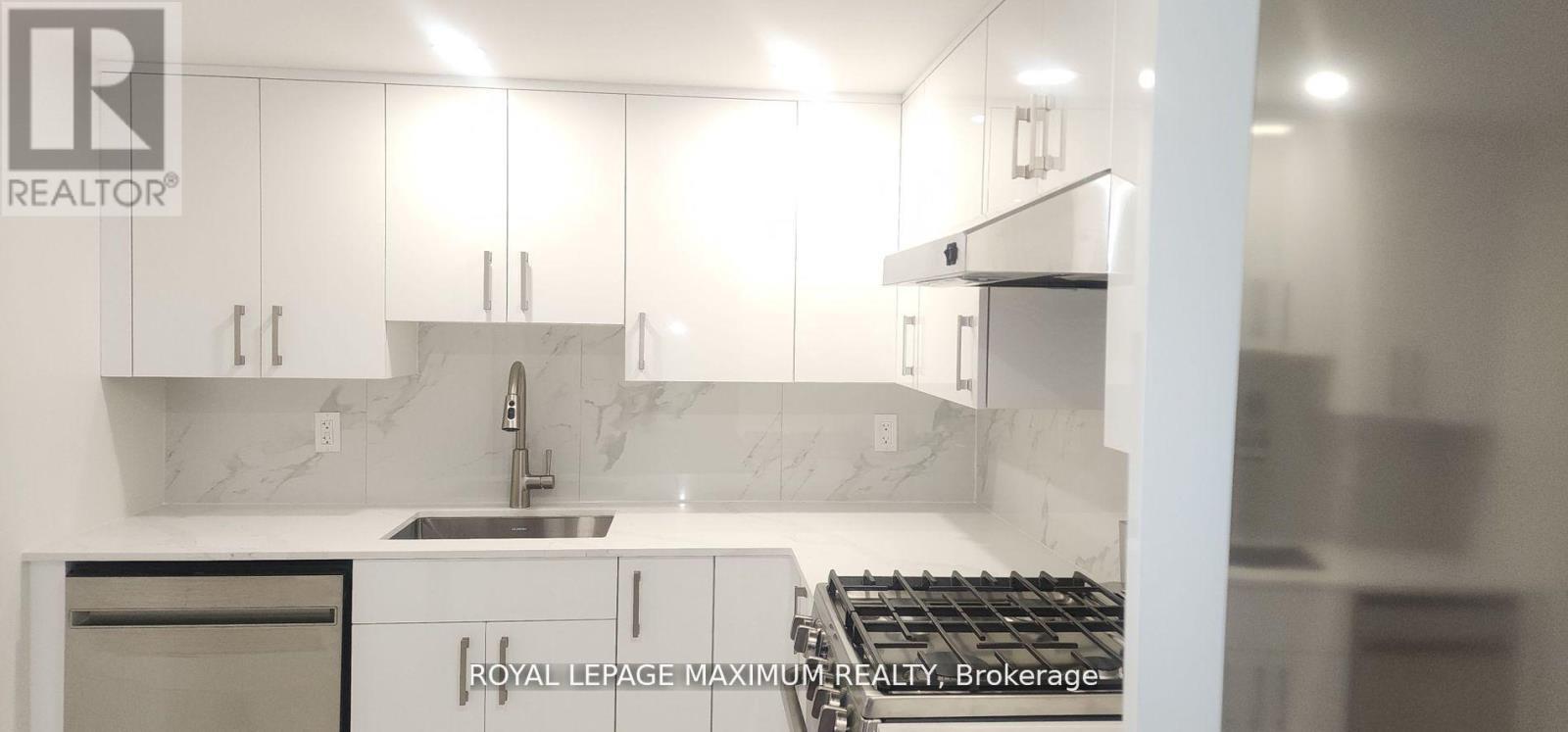 












BASEMENT - 19 MAPLE FOREST DRIVE

,
Vaughan,




Ontario
L6A0B7

