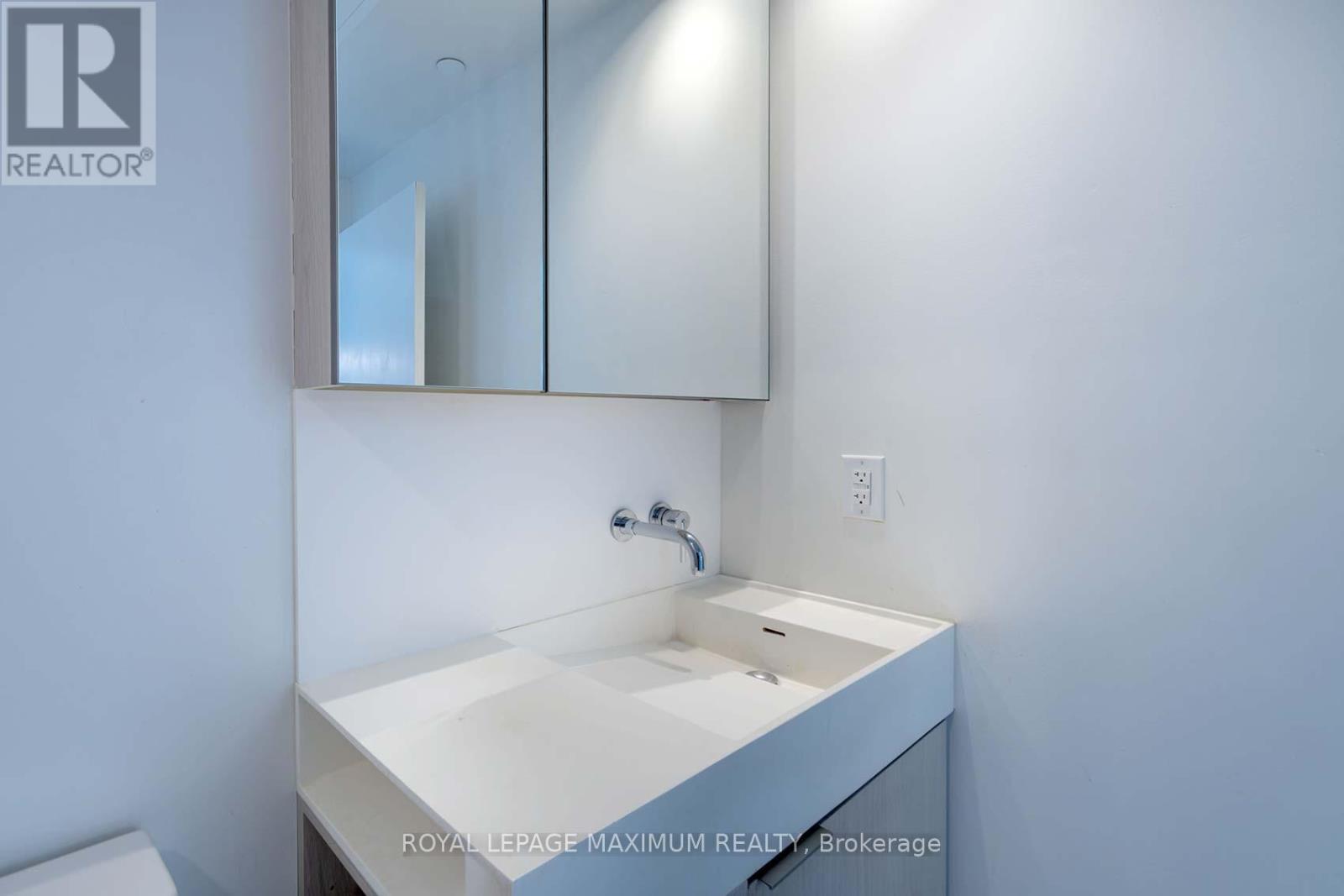 












2901 - 20 RICHARDSON STREET

,
Toronto,




Ontario
M5A0S6

