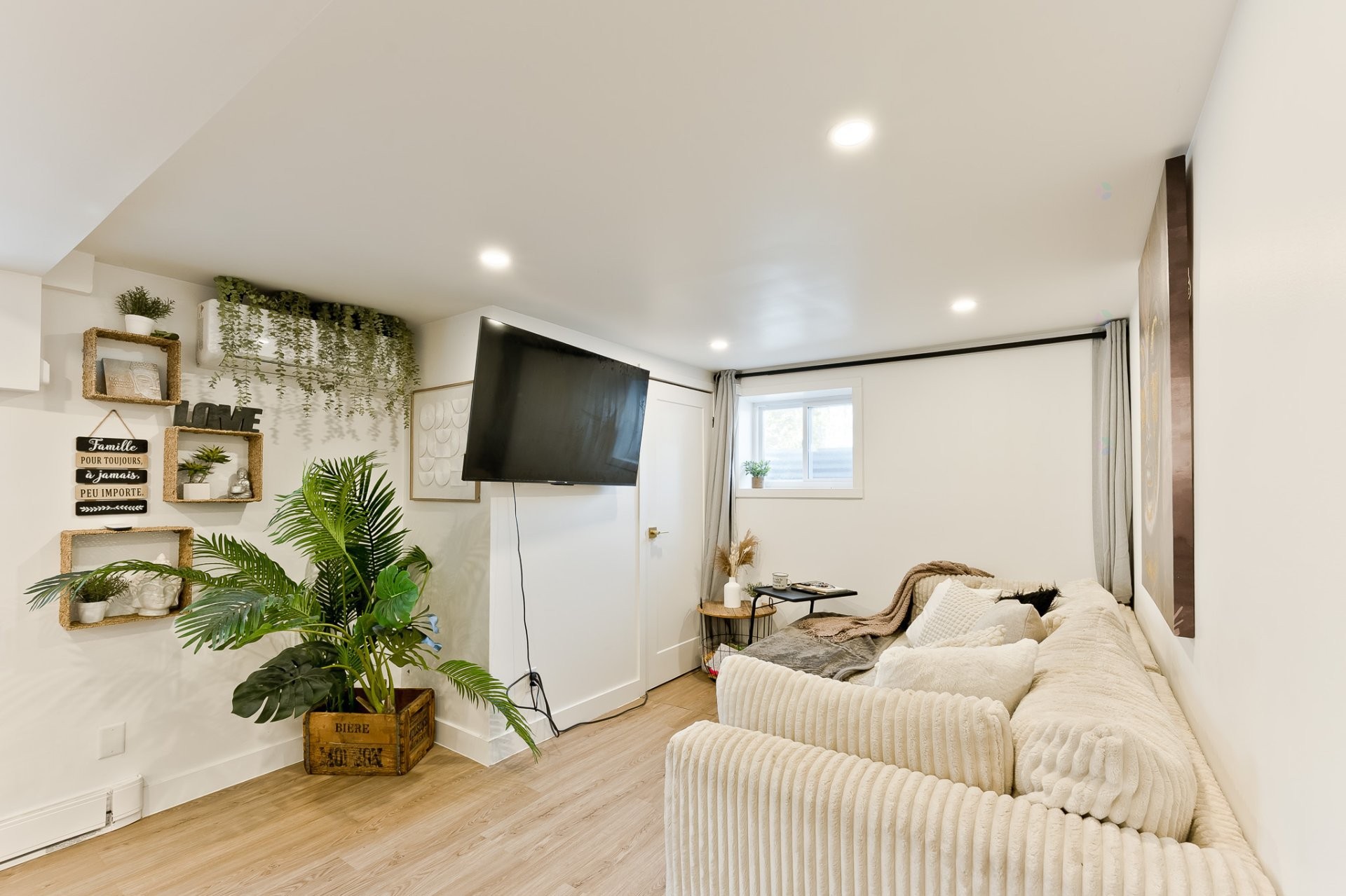 









816

 - 822


Rue Degré

,
Magog,




QC
J1X1B9

