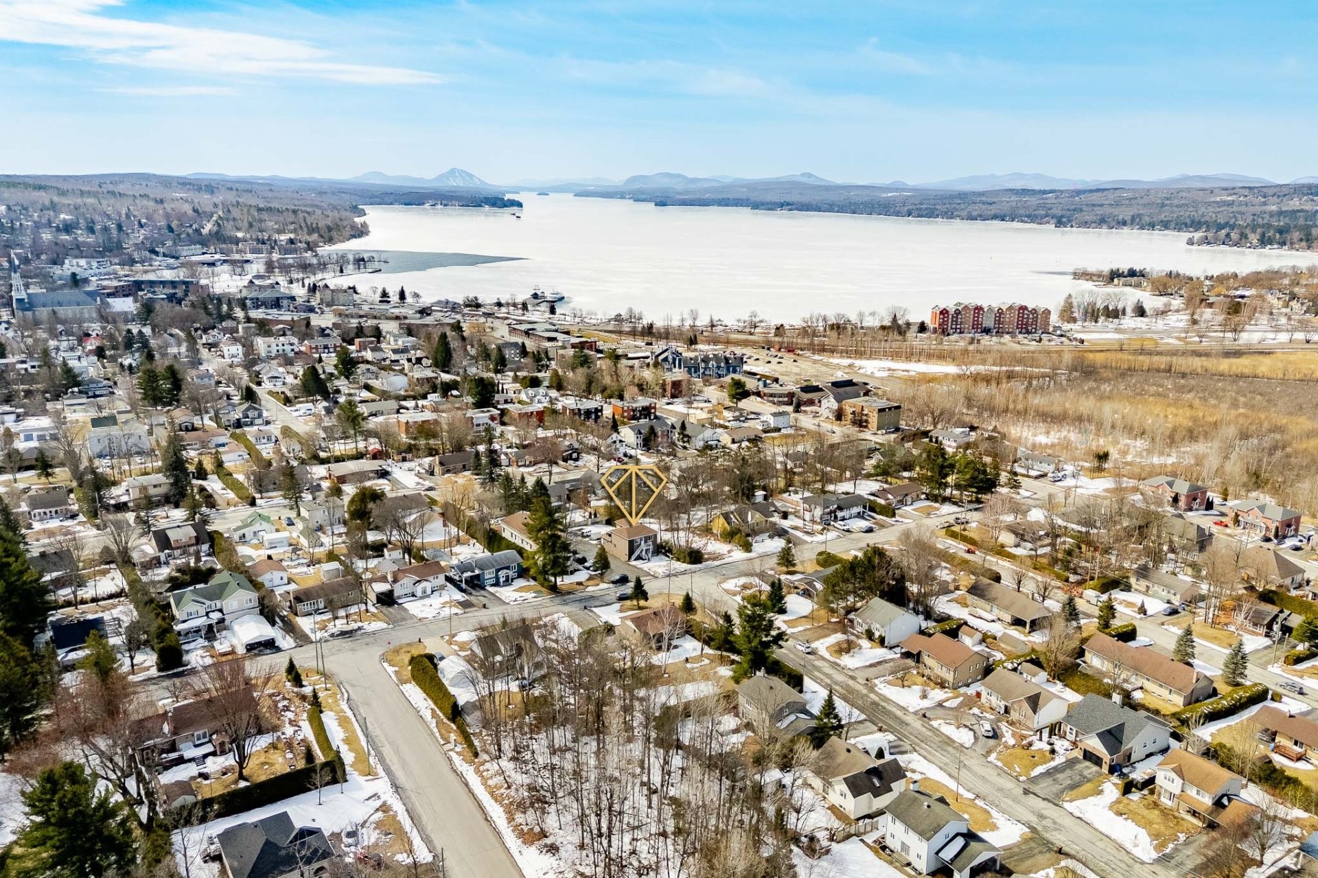 









816

 - 822


Rue Degré

,
Magog,




QC
J1X1B9


