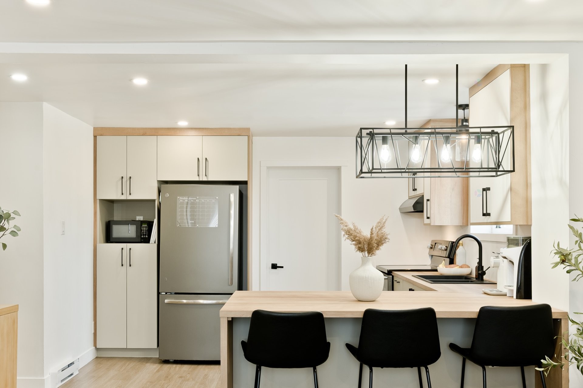 









816

 - 822


Rue Degré

,
Magog,




QC
J1X1B9

