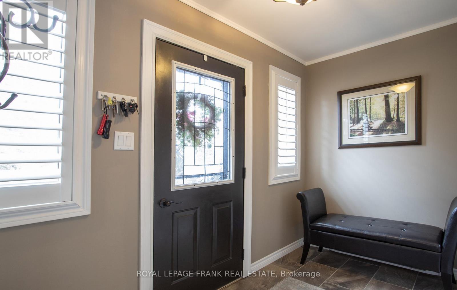 












7 WIESENWEG ROAD

,
Scugog,




Ontario
L0B1B0

