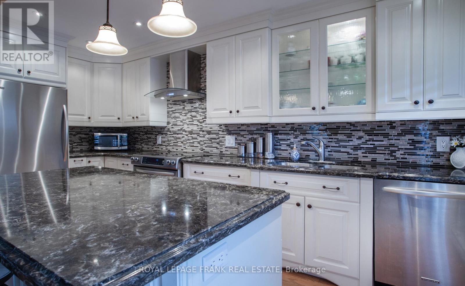 












7 WIESENWEG ROAD

,
Scugog,




Ontario
L0B1B0


