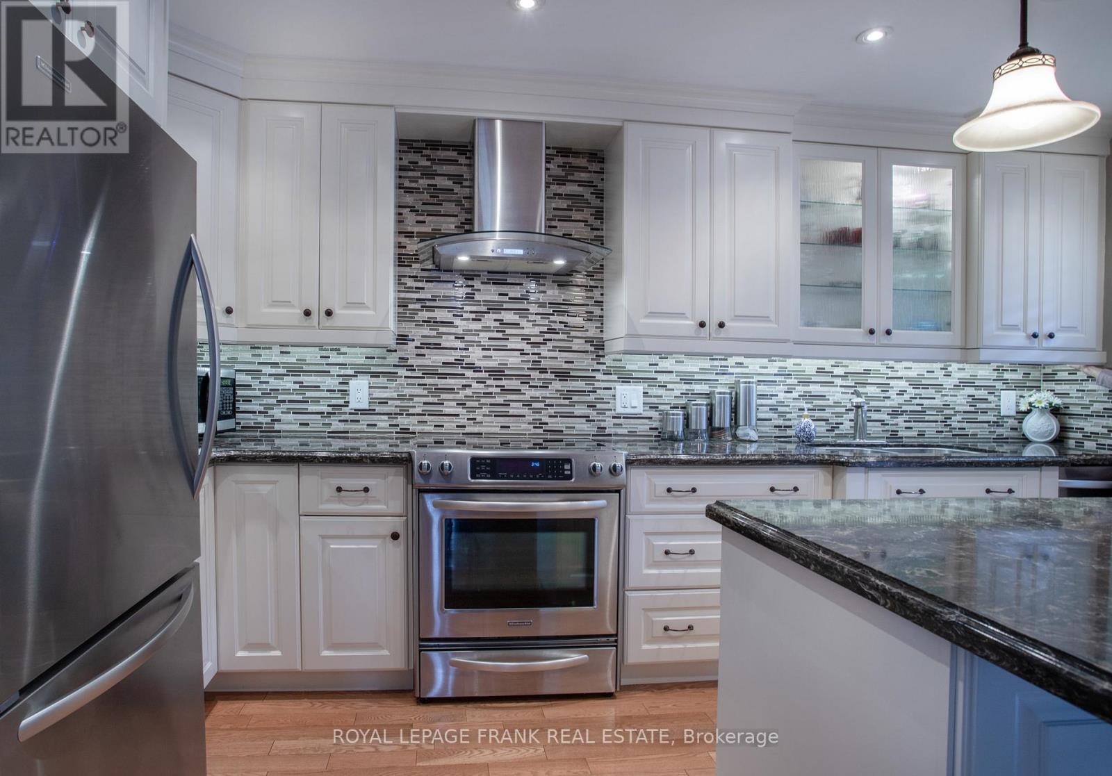 












7 WIESENWEG ROAD

,
Scugog,




Ontario
L0B1B0

