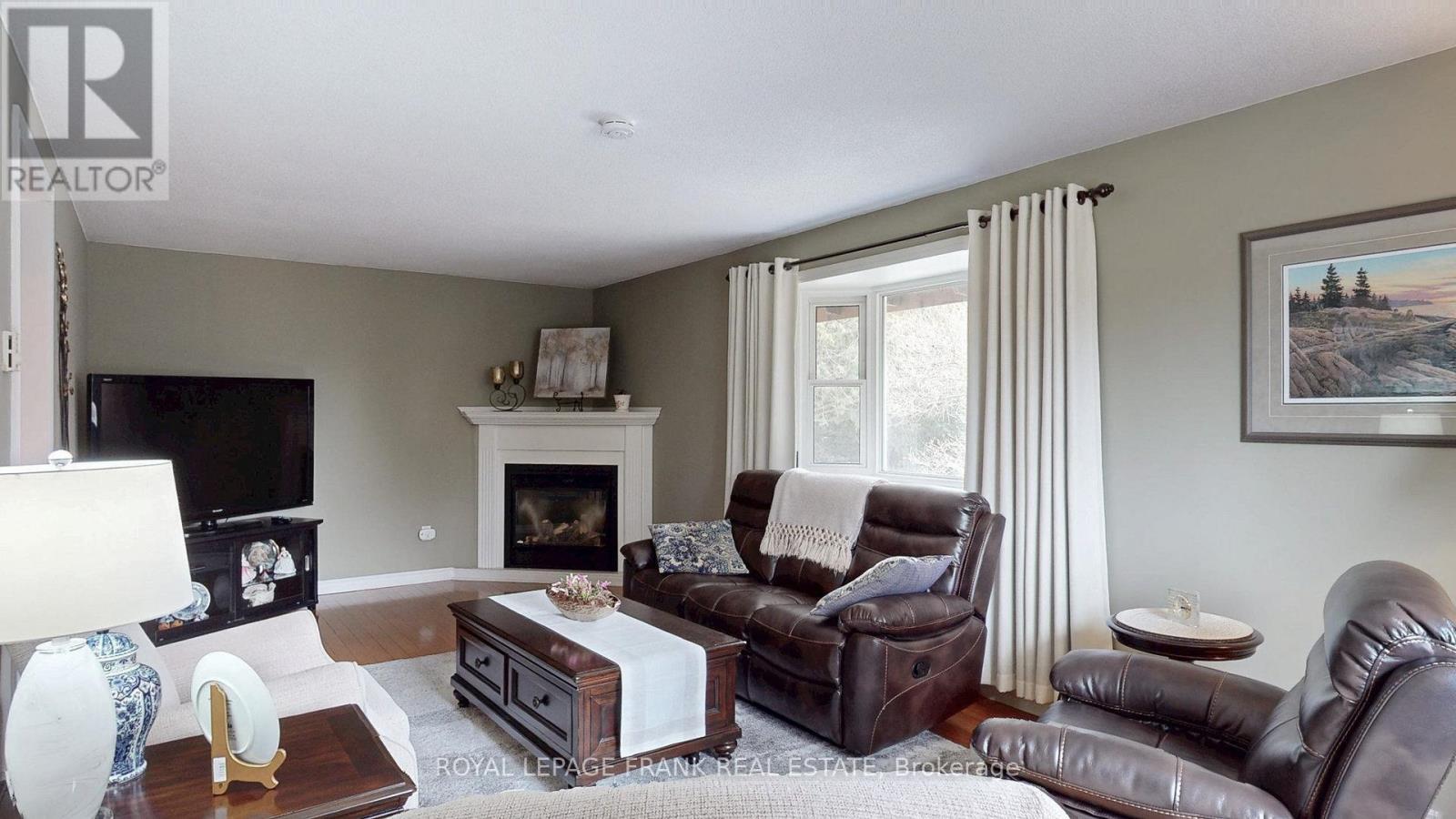 












7 WIESENWEG ROAD

,
Scugog,




Ontario
L0B1B0

