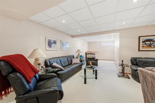 









420


John Forsyth

RD, 12,
Winnipeg,




MB
R2N 4M8

