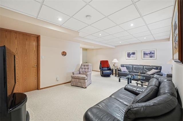 









420


John Forsyth

RD, 12,
Winnipeg,




MB
R2N 4M8

