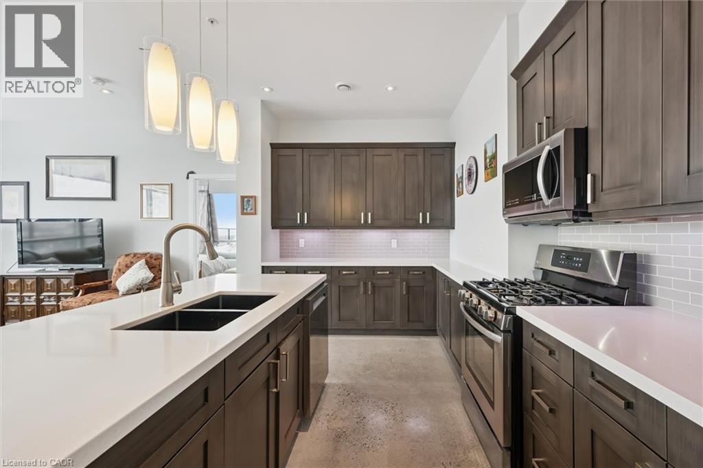 












1 VICTORIA Street Unit# 1904

,
Kitchener,




Ontario
N2G0B5

