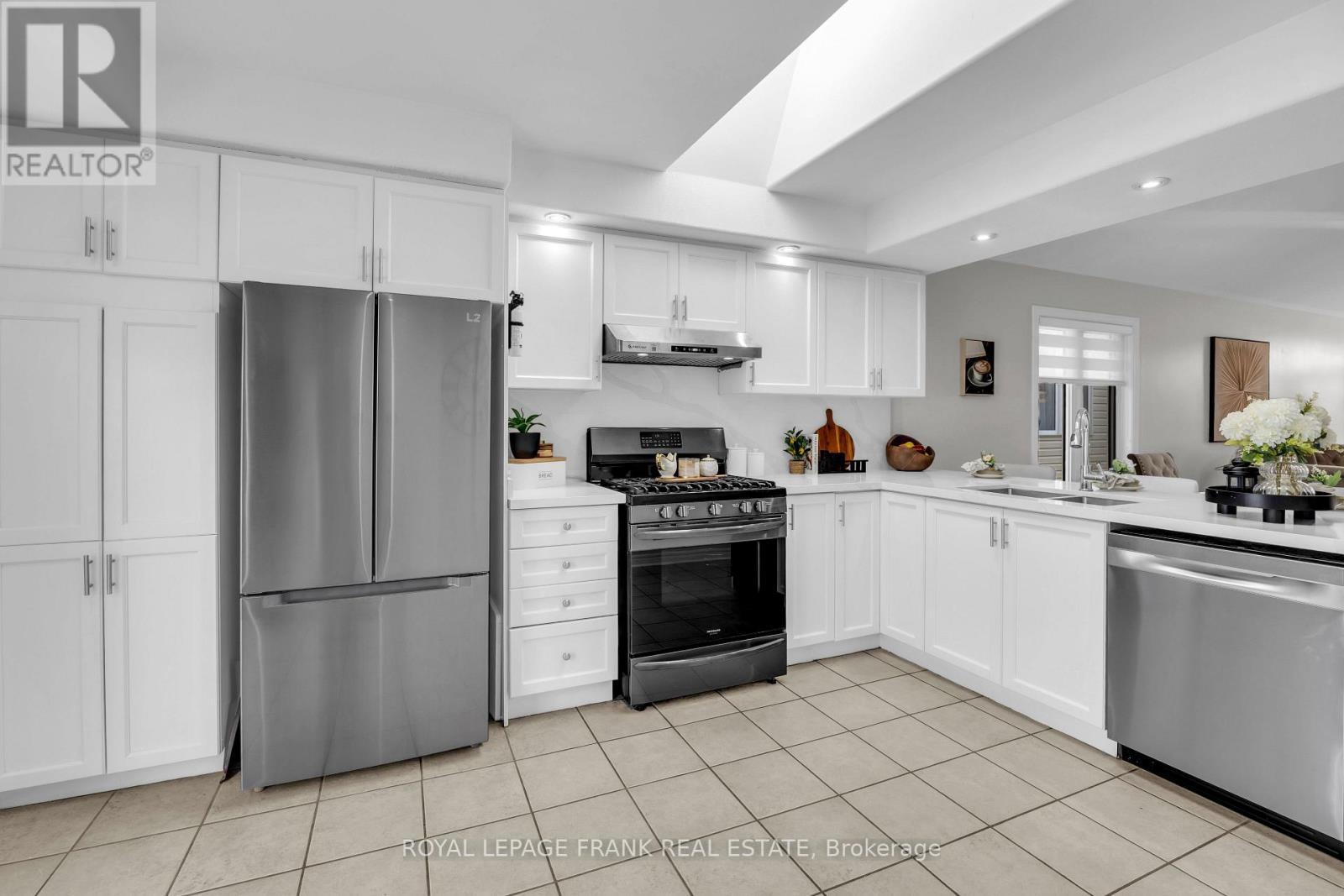 












375 ST LAWRENCE DRIVE

,
Welland (N. Welland),




Ontario
L3C7H7

