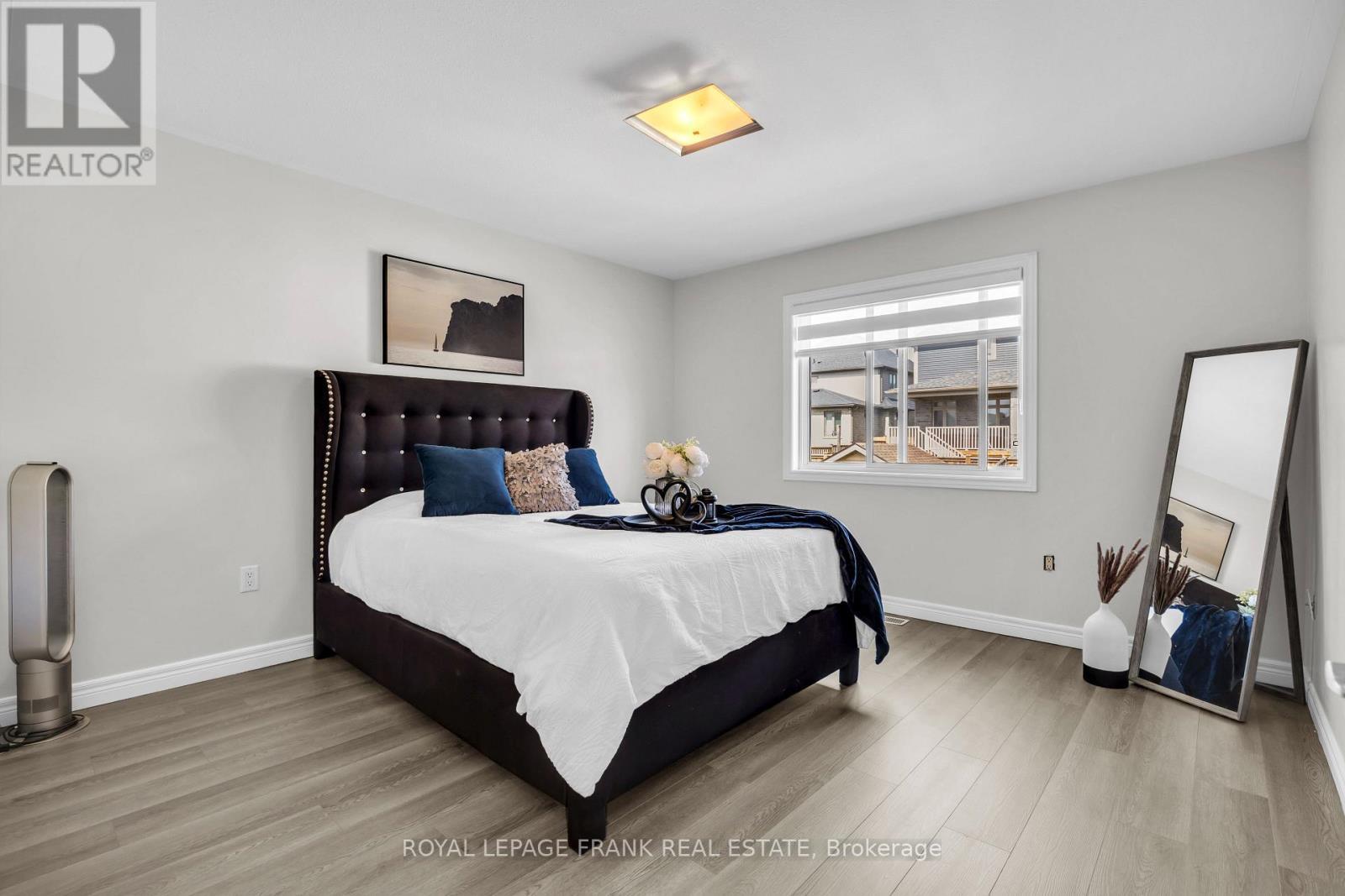 












375 ST LAWRENCE DRIVE

,
Welland (N. Welland),




Ontario
L3C7H7

