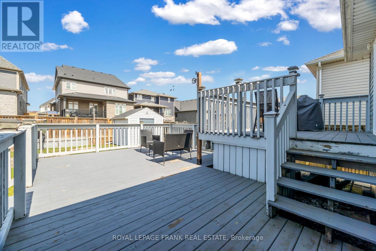 












375 ST LAWRENCE DRIVE

,
Welland (N. Welland),




Ontario
L3C7H7

