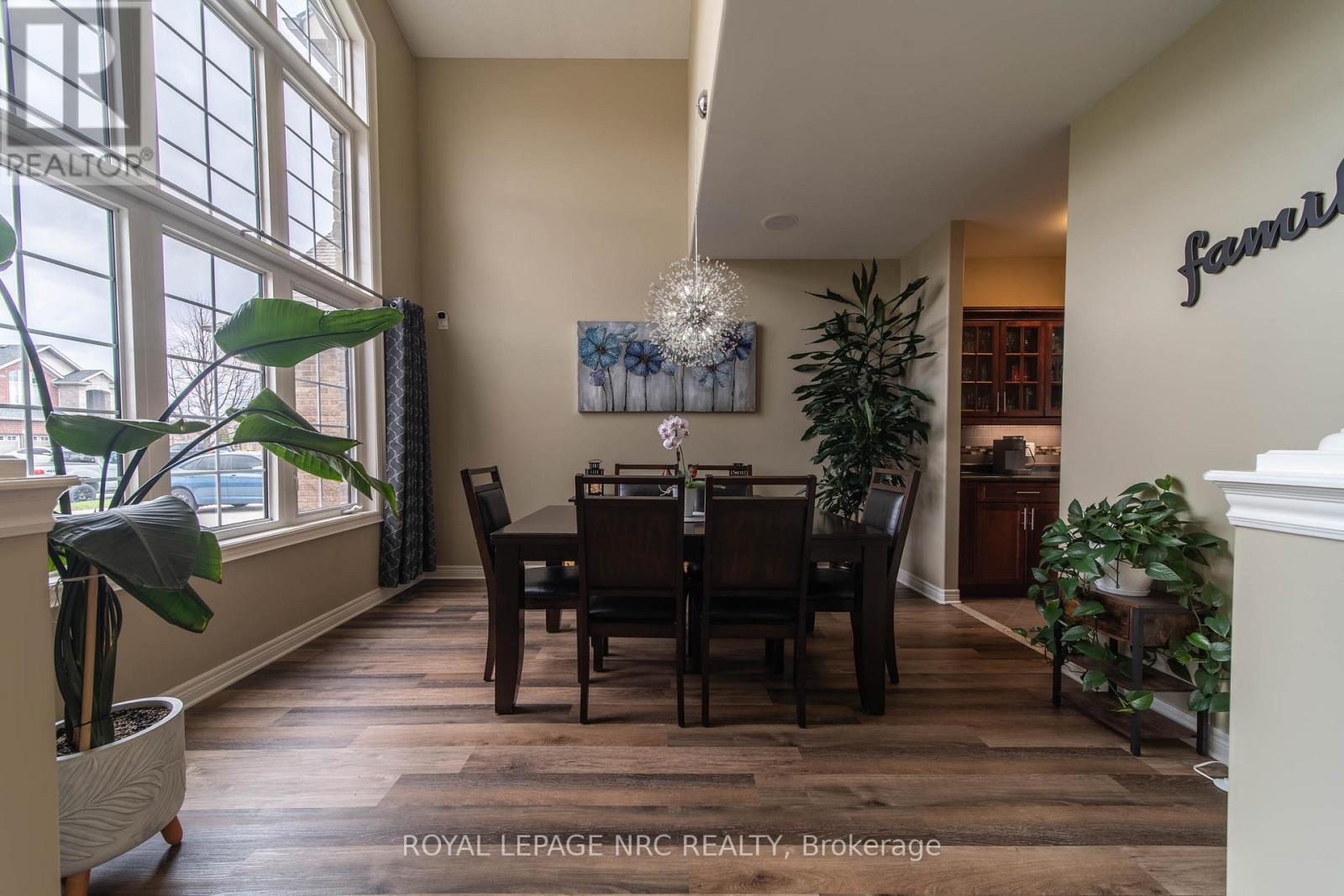 












325 HILLSDALE ROAD

,
Welland (Coyle Creek),




Ontario
L3C7M2

