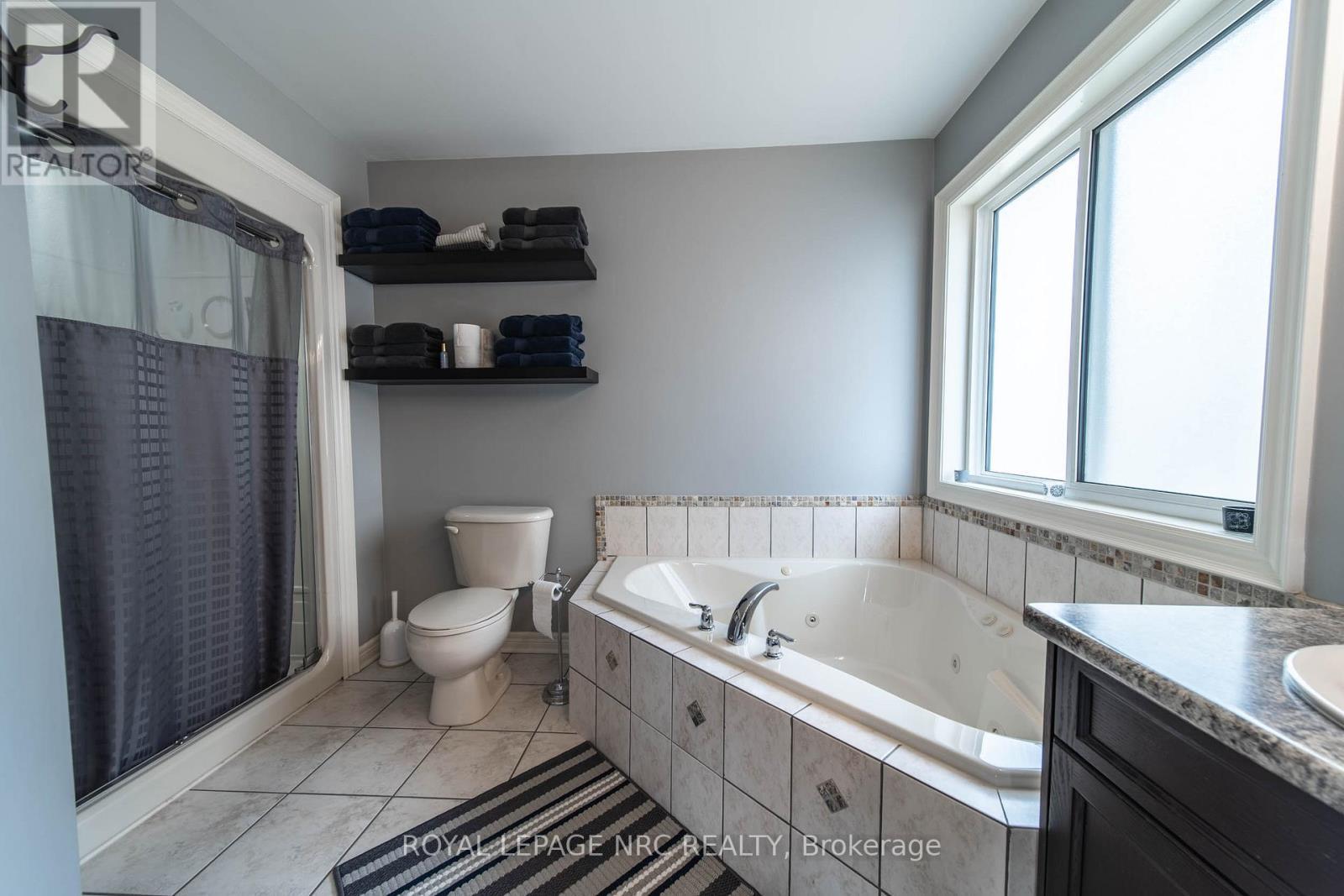 












325 HILLSDALE ROAD

,
Welland (Coyle Creek),




Ontario
L3C7M2

