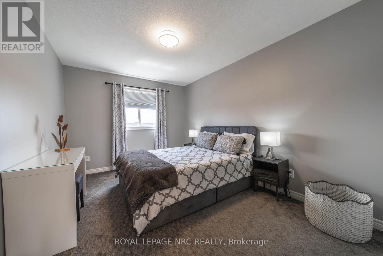 












325 HILLSDALE ROAD

,
Welland (Coyle Creek),




Ontario
L3C7M2

