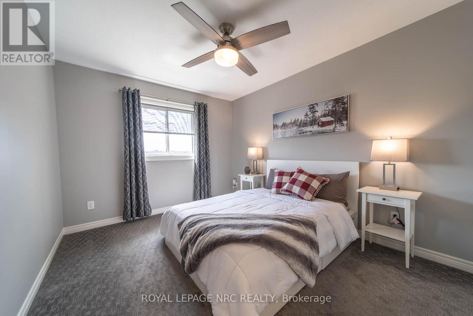 












325 HILLSDALE ROAD

,
Welland (Coyle Creek),




Ontario
L3C7M2

