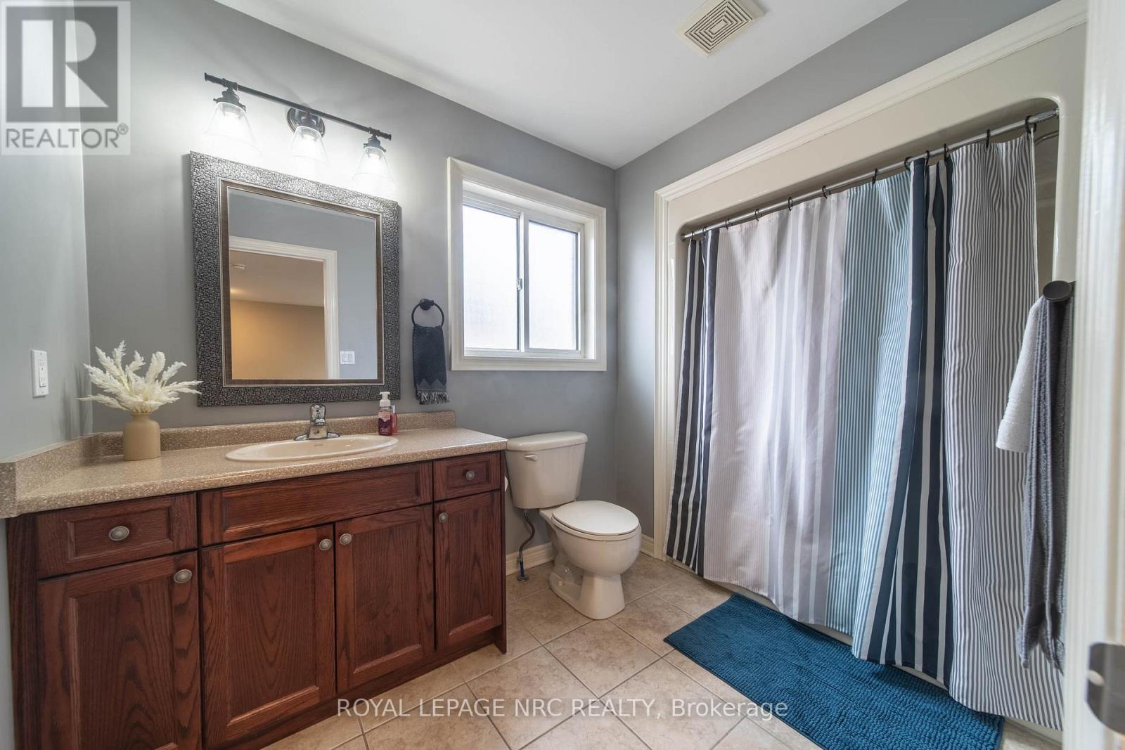 












325 HILLSDALE ROAD

,
Welland (Coyle Creek),




Ontario
L3C7M2

