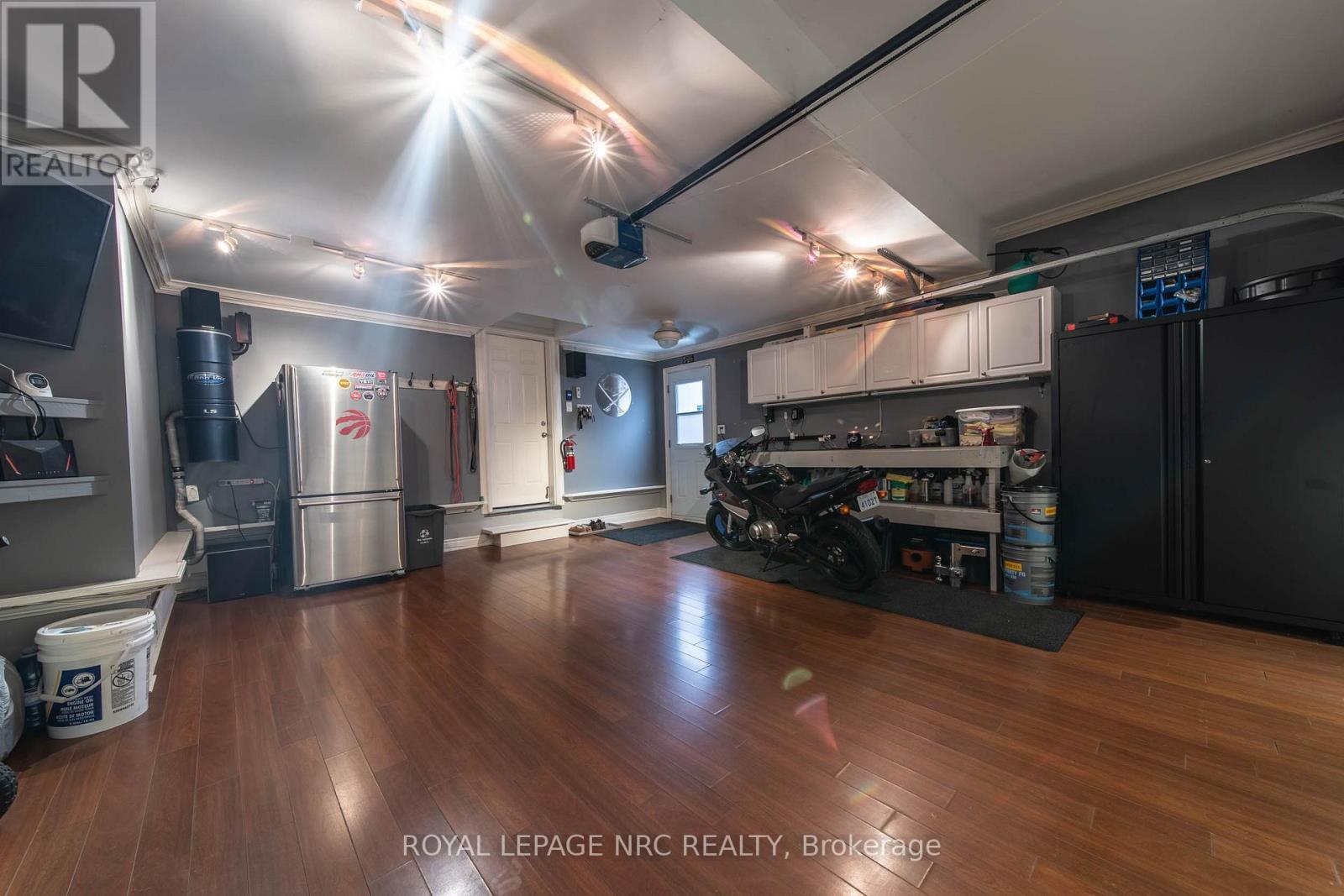 












325 HILLSDALE ROAD

,
Welland (Coyle Creek),




Ontario
L3C7M2

