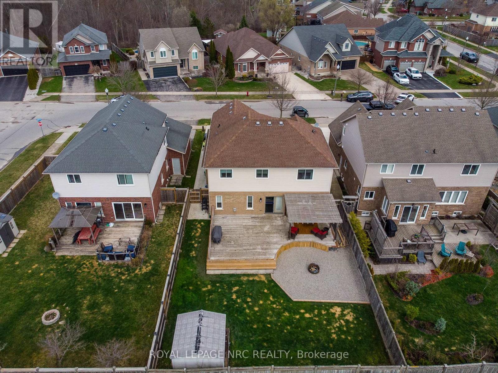 












325 HILLSDALE ROAD

,
Welland (Coyle Creek),




Ontario
L3C7M2

