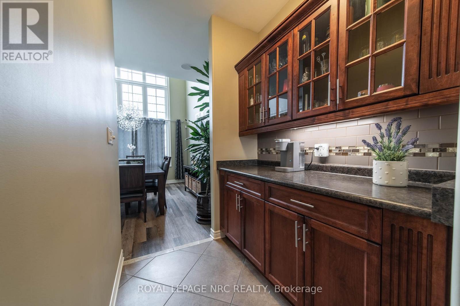 












325 HILLSDALE ROAD

,
Welland (Coyle Creek),




Ontario
L3C7M2

