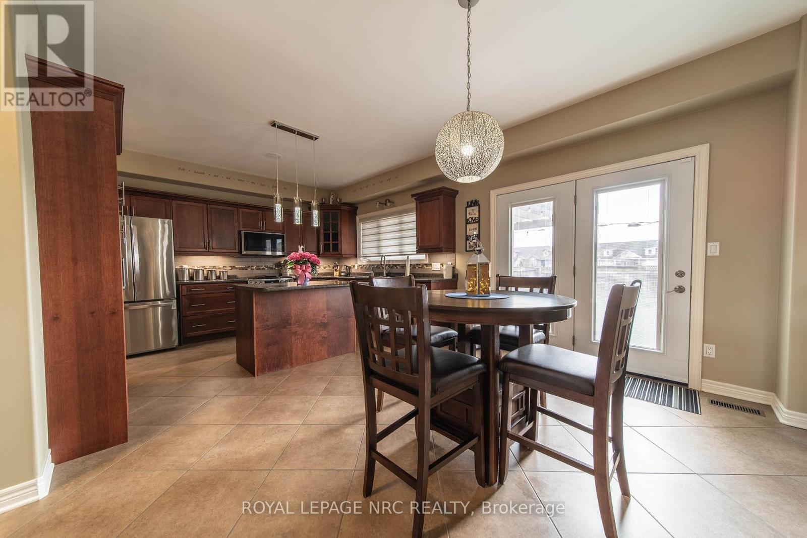 












325 HILLSDALE ROAD

,
Welland (Coyle Creek),




Ontario
L3C7M2

