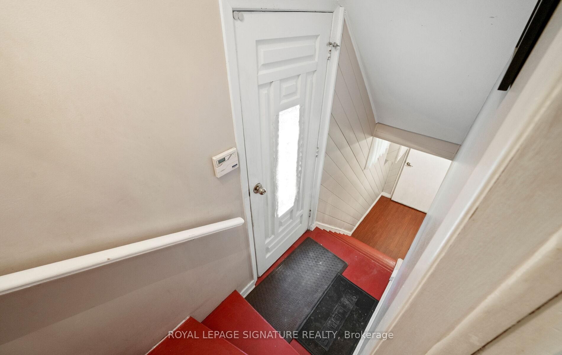 









1142


Alexandra

Avenue,
Mississauga,




ON
L5E 2A5

