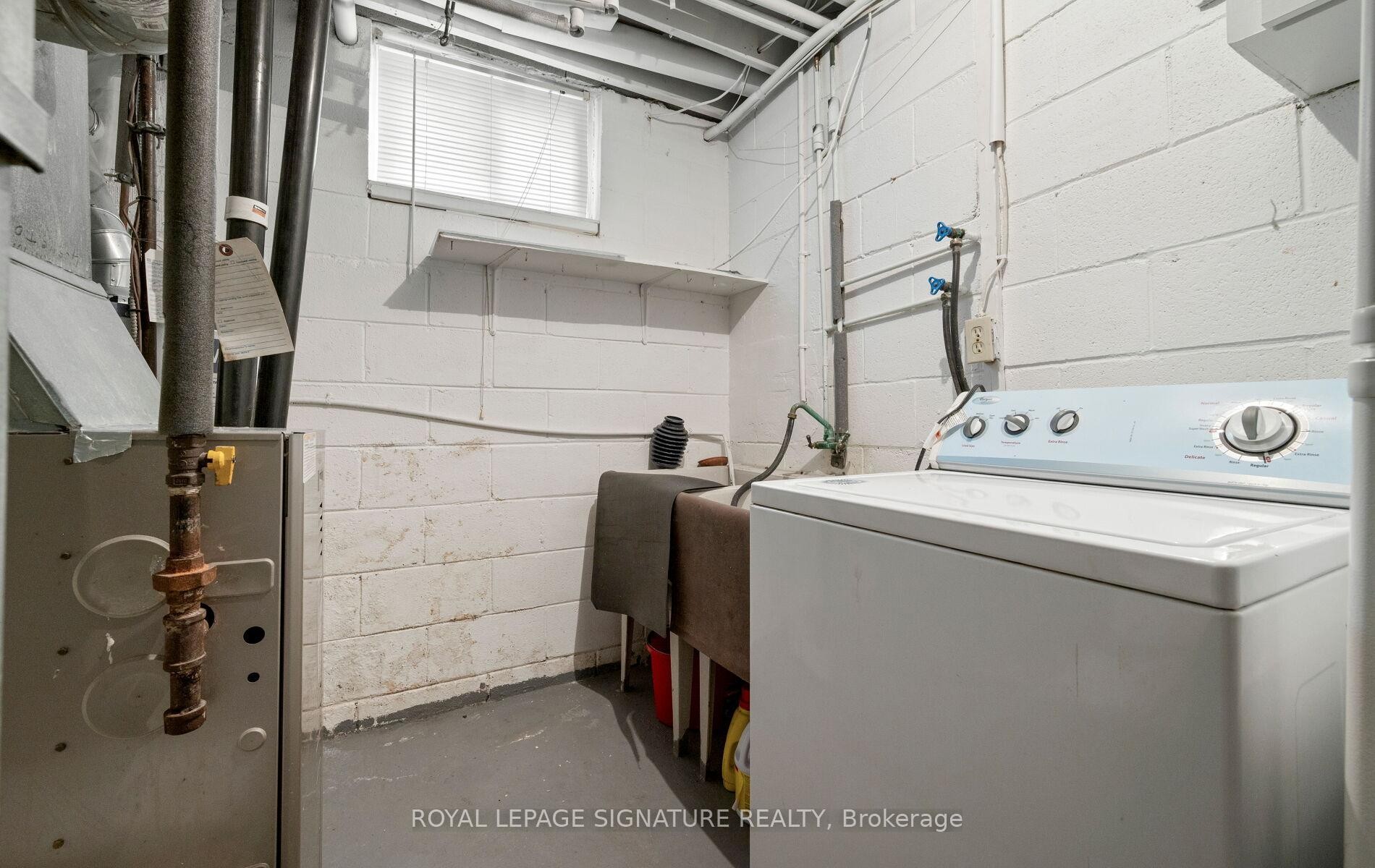 









1142


Alexandra

Avenue,
Mississauga,




ON
L5E 2A5

