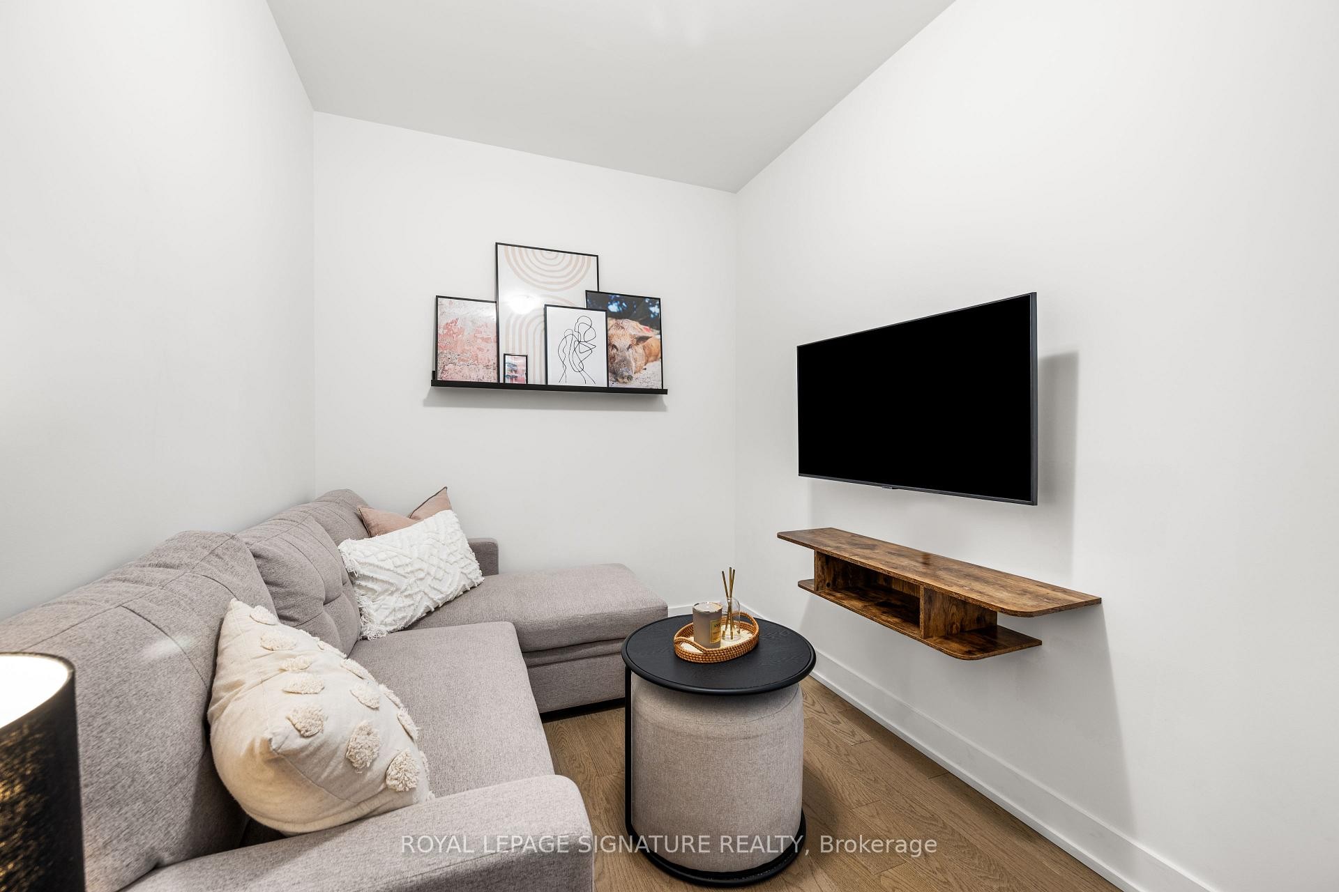 









181


Bedford

Road, 410,
Toronto,




ON
M5R 0C2

