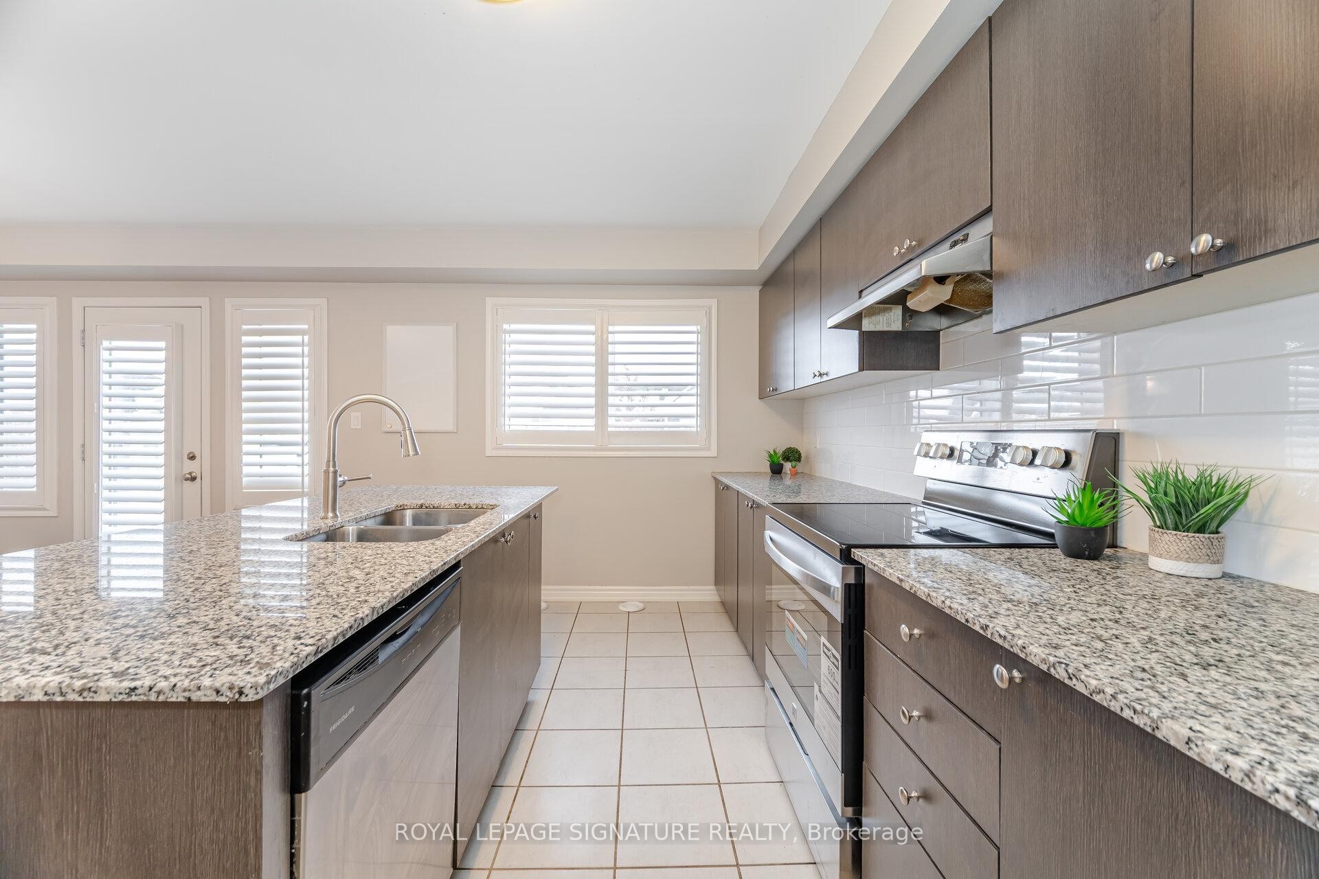 









514


Goldenrod

Lane,
Kitchener,




ON
N2R 0Y7

