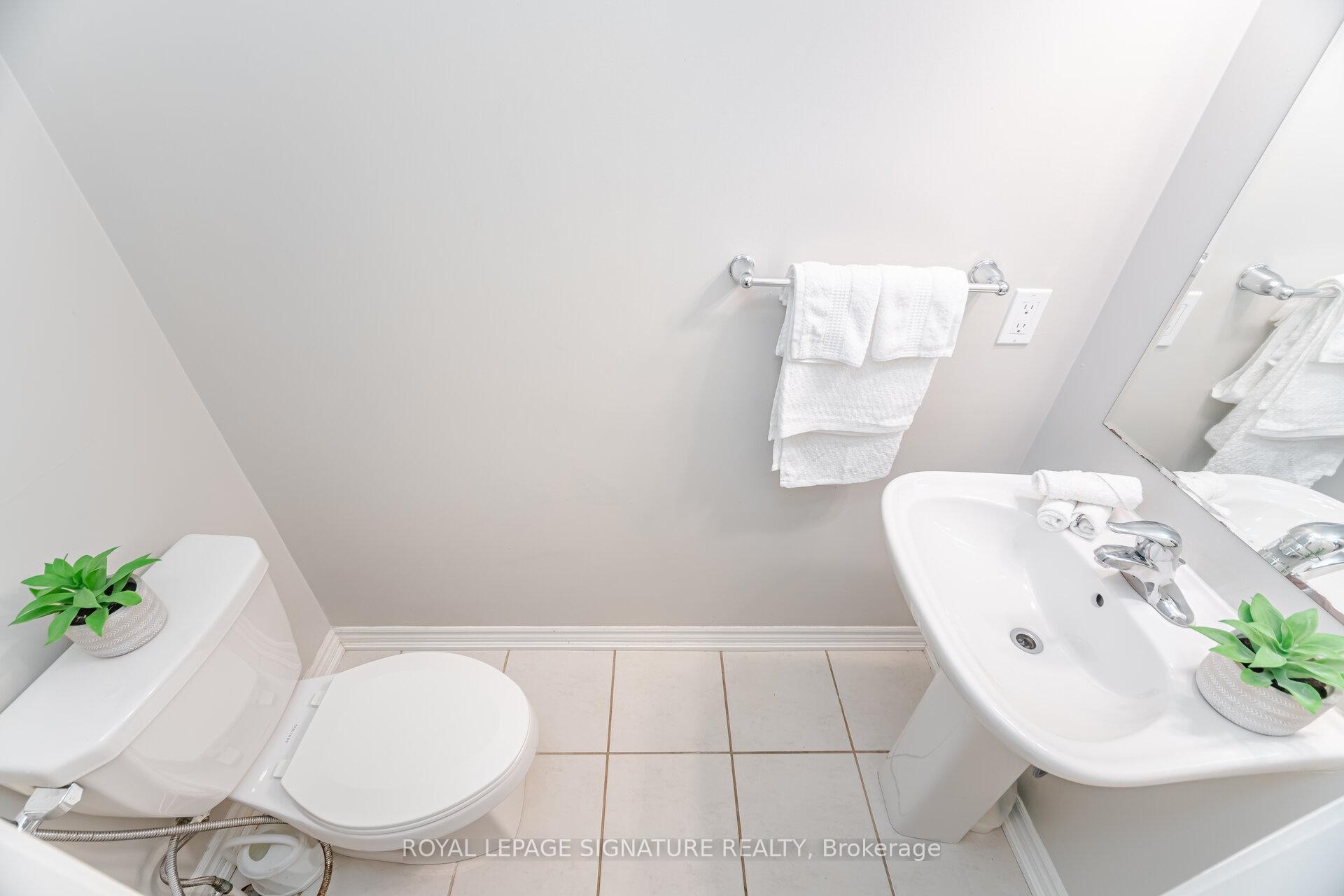 









514


Goldenrod

Lane,
Kitchener,




ON
N2R 0Y7

