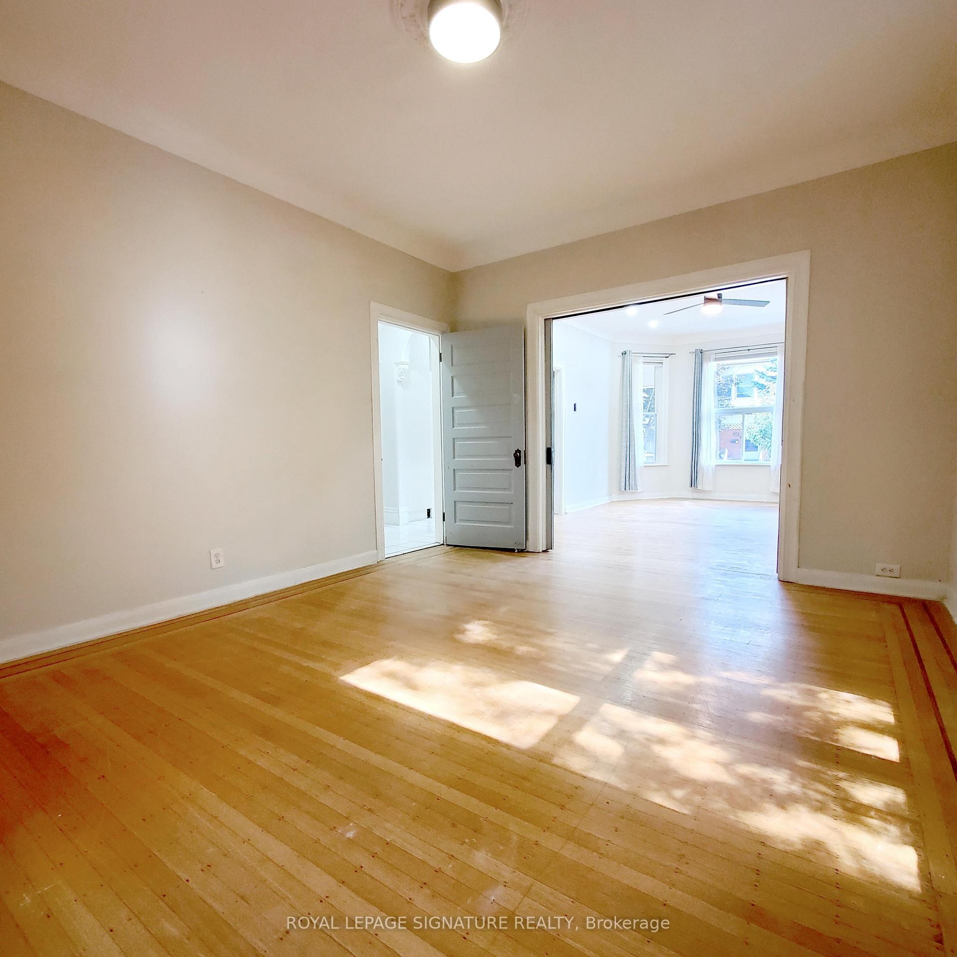 









116


Fairholt

Road South, 2,
Hamilton,




ON
L8M 2T7

