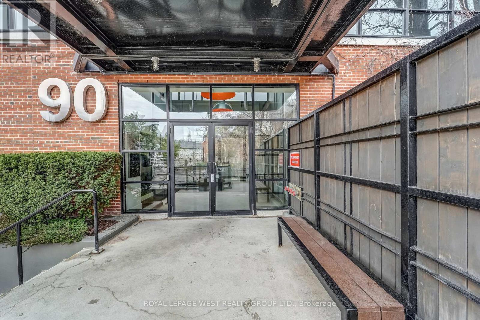 












416 - 90 SUMACH STREET

,
Toronto,




Ontario
M5A4R4

