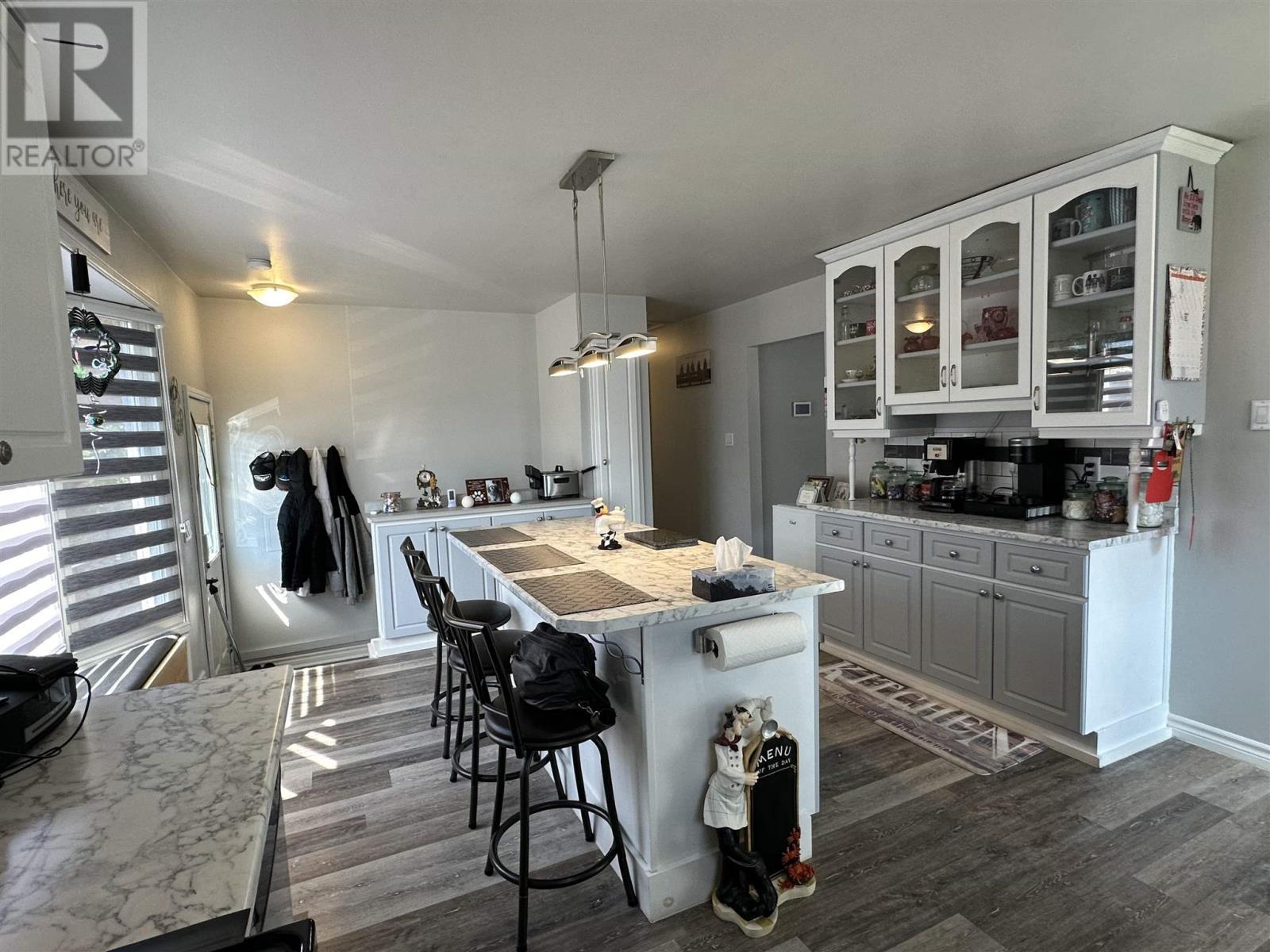 












43 London CRES

,
Elliot Lake,




Ontario
P5A2P7

