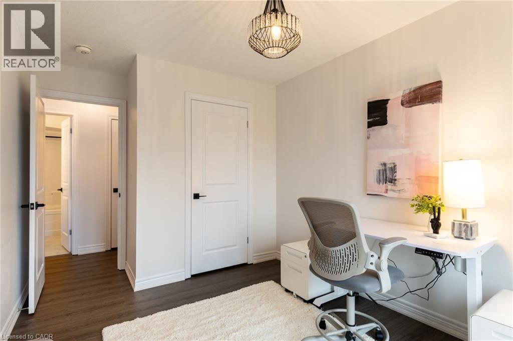 












333 GOSLING Gardens Unit# 316

,
Guelph,




Ontario
N1L0K4

