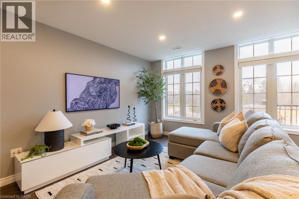 












333 GOSLING Gardens Unit# 316

,
Guelph,




Ontario
N1L0K4

