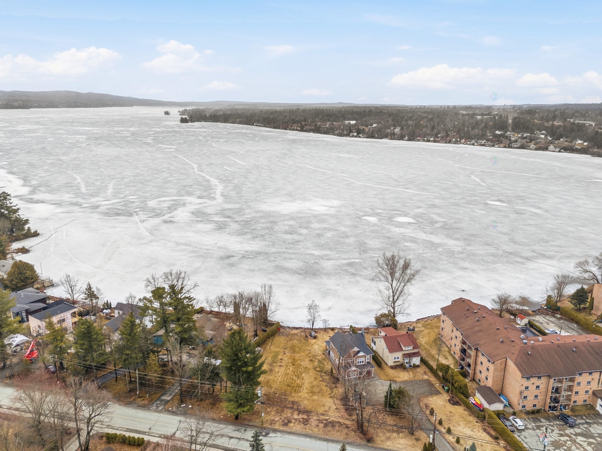 












Av. du Parc

,
Sherbrooke (Brompton/Rock Forest/Saint-Élie/Deauville),







QC
J1N3R5

