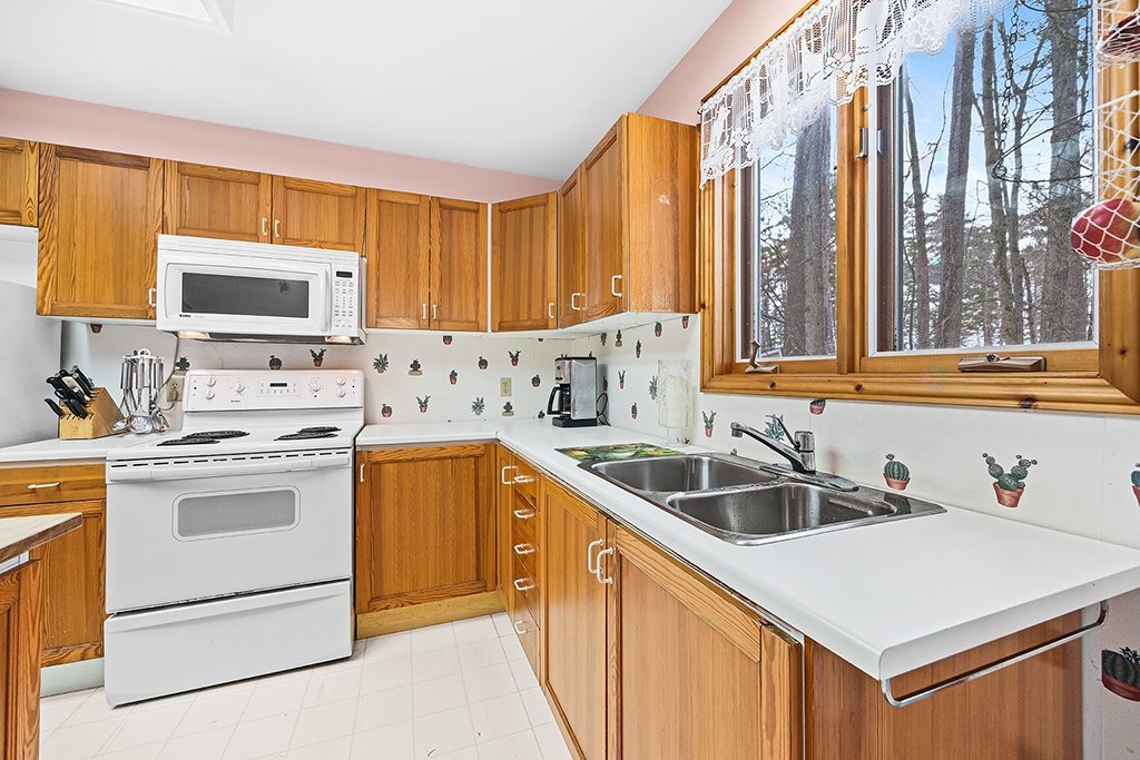 









9


Av. Woodlawn

,
Bristol,




QC
J0X1G0

