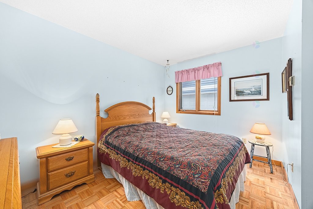 









9


Av. Woodlawn

,
Bristol,




QC
J0X1G0


