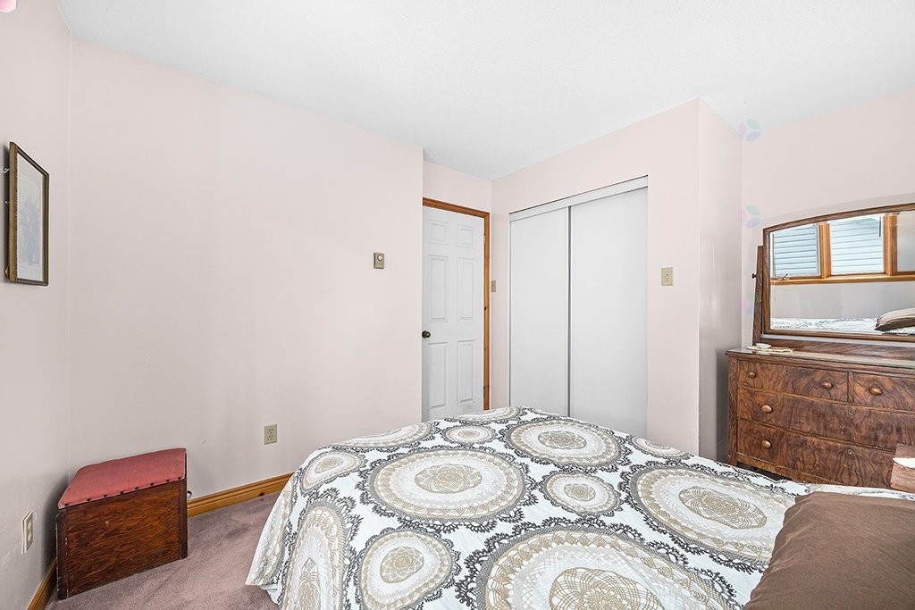 









9


Av. Woodlawn

,
Bristol,




QC
J0X1G0

