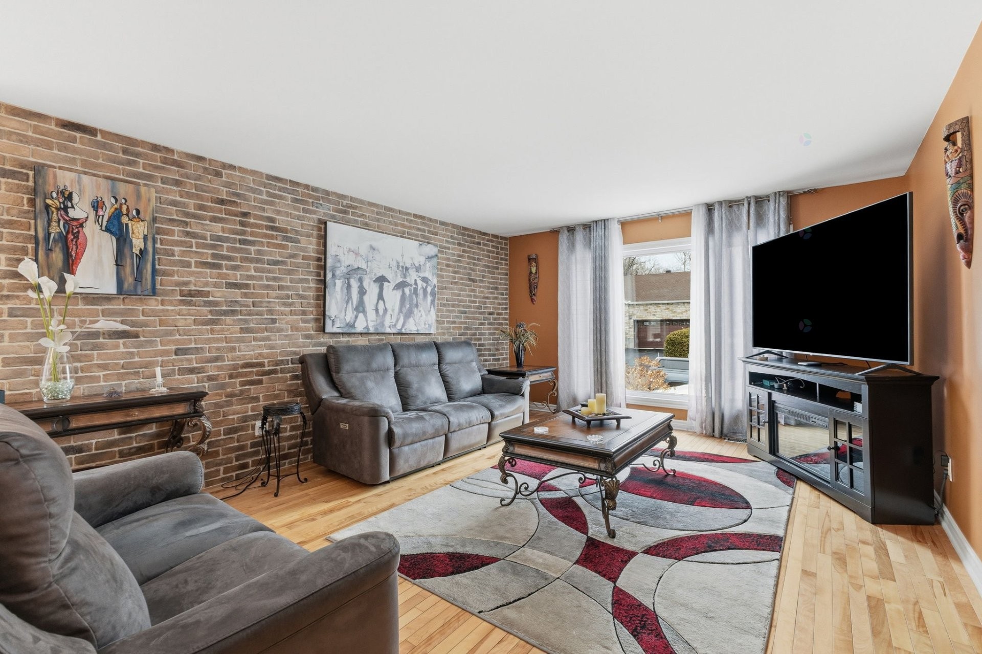 









37


Rue Biehler

,
Gatineau (Buckingham),




QC
J8L3S6

