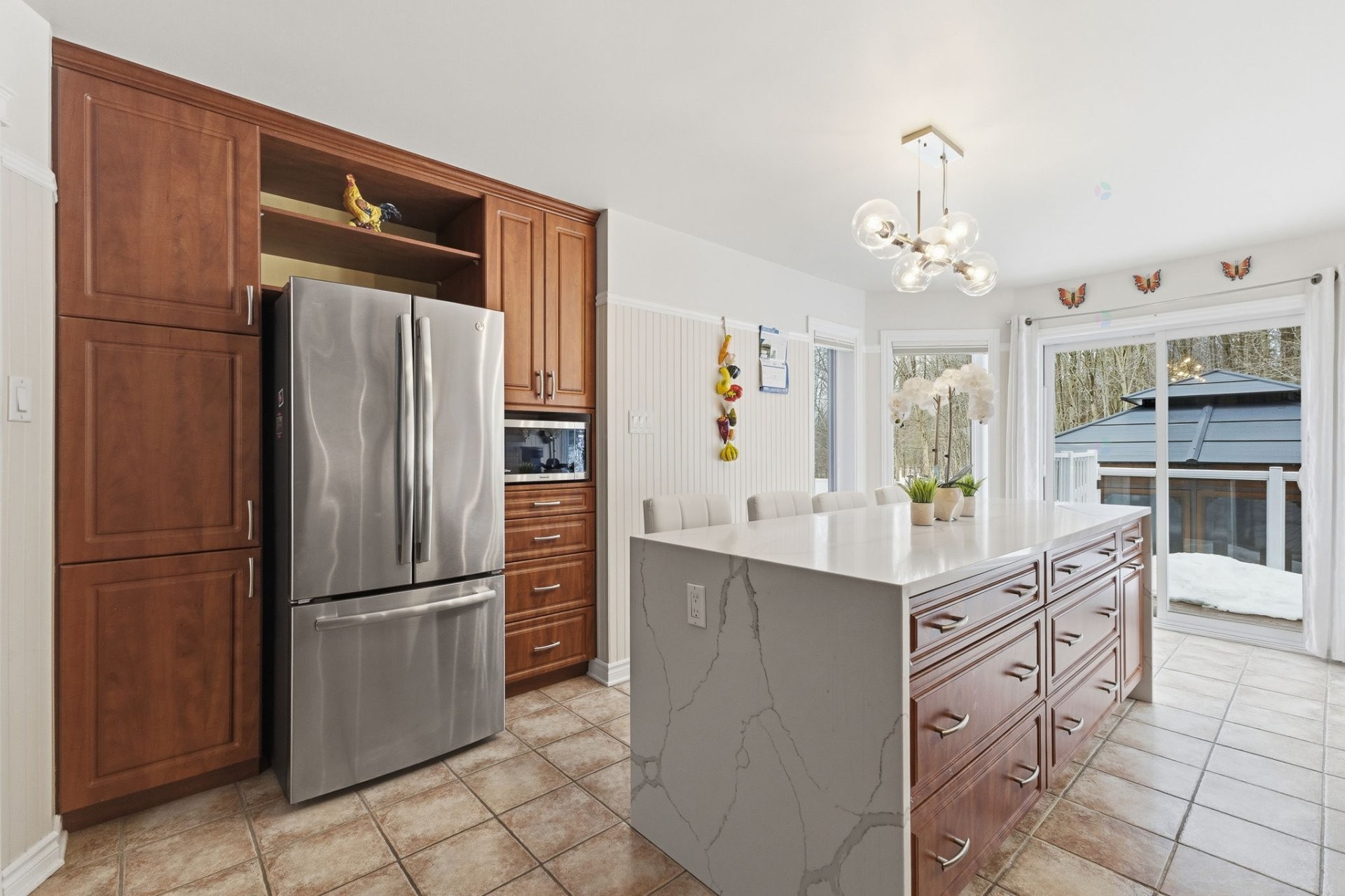 









37


Rue Biehler

,
Gatineau (Buckingham),




QC
J8L3S6

