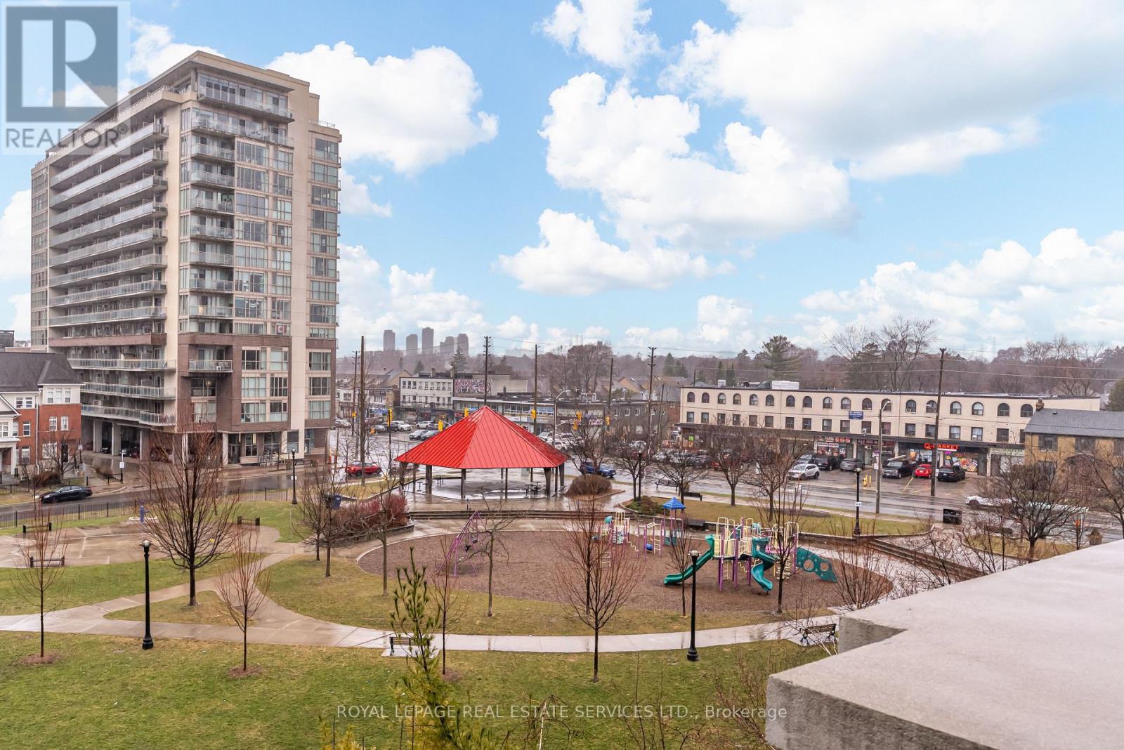 












509 - 17 MICHAEL POWER PLACE

,
Toronto,




Ontario
M9A5G5

