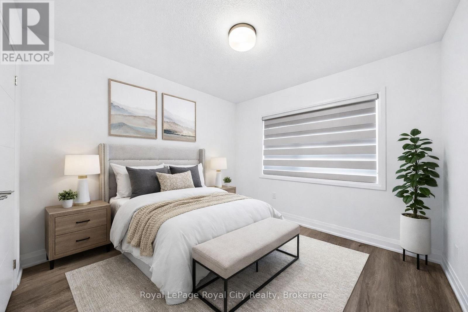 












1 - 150 HURON STREET

,
Guelph (St. Patrick's Ward),




Ontario
N1G4Y1

