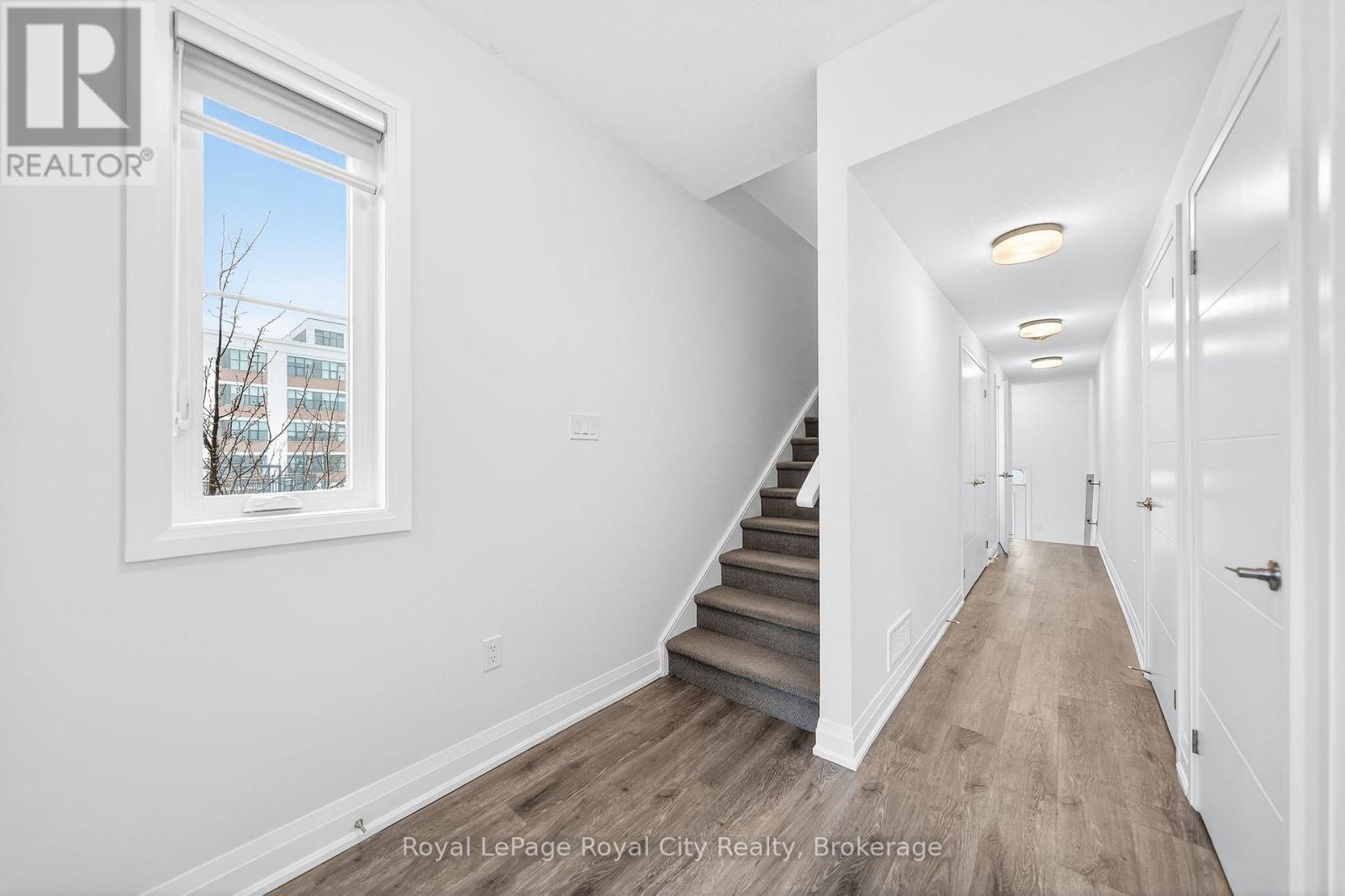 












1 - 150 HURON STREET

,
Guelph (St. Patrick's Ward),




Ontario
N1G4Y1

