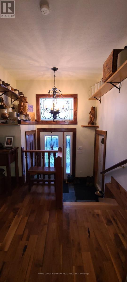 












268 TOKE STREET

,
Timmins (TNE - Hill District),




Ontario
P4N6V1


