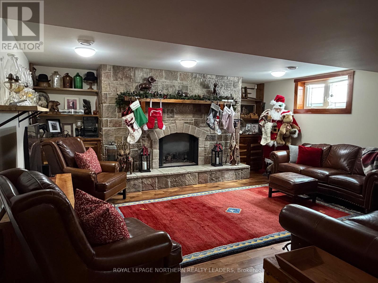 












268 TOKE STREET

,
Timmins (TNE - Hill District),




Ontario
P4N6V1

