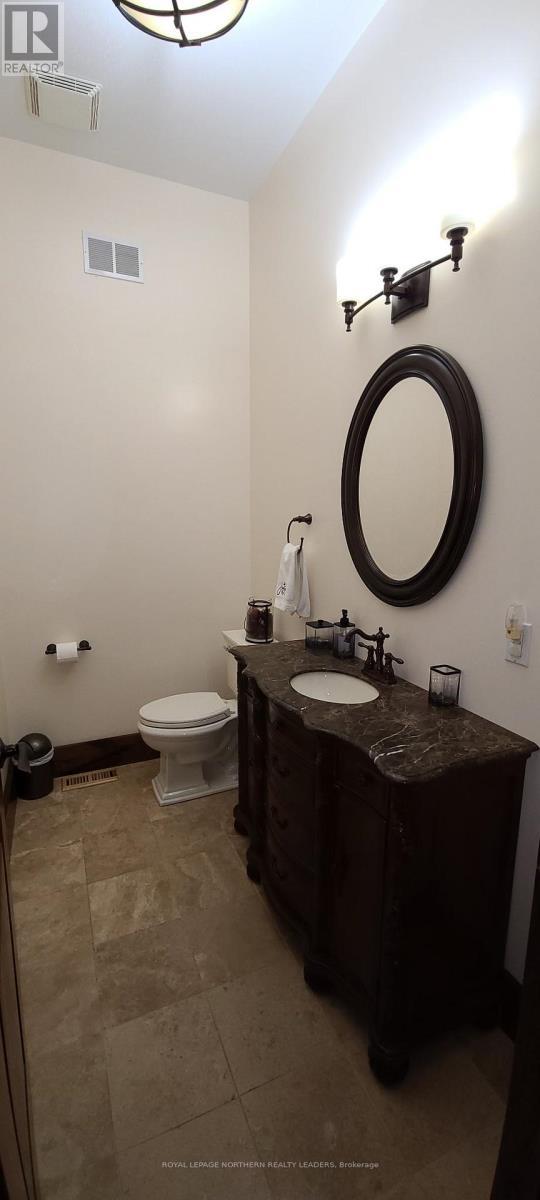 












268 TOKE STREET

,
Timmins (TNE - Hill District),




Ontario
P4N6V1

