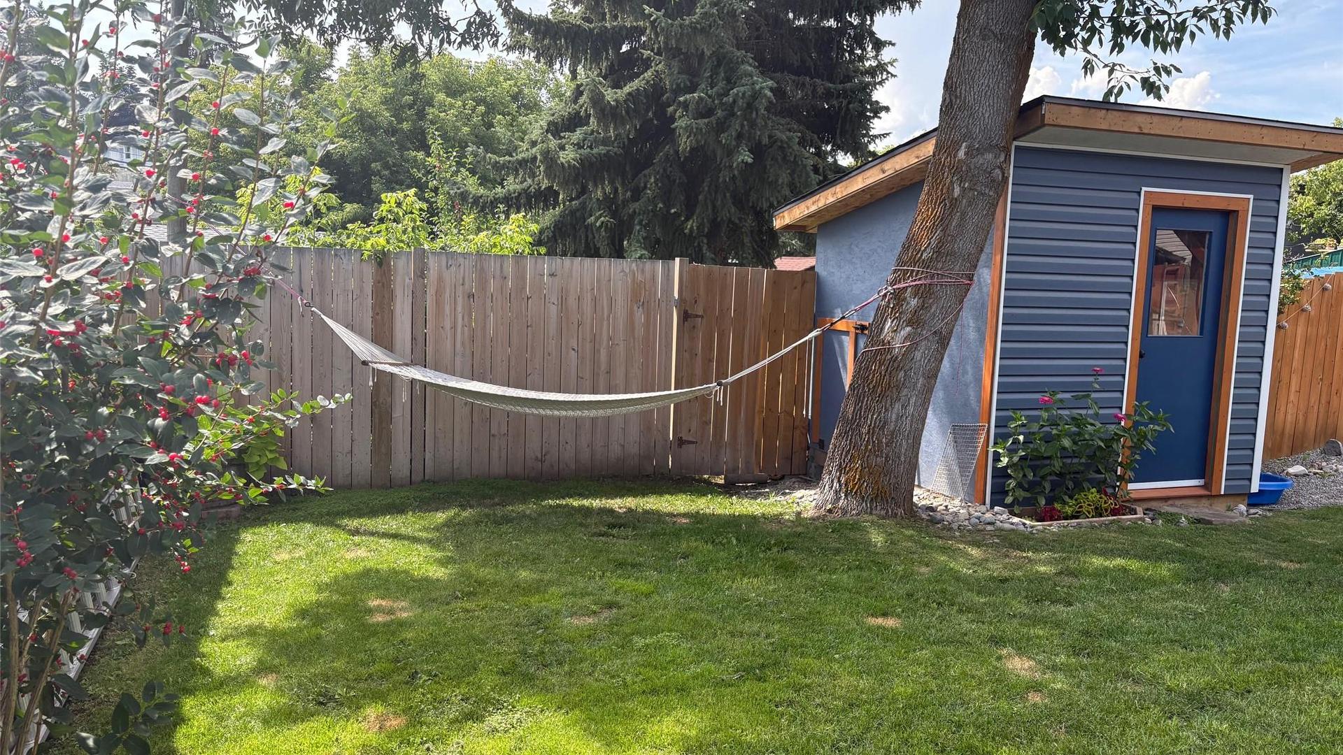 









1105


10th

Street,
Cranbrook,




BC
V1C 1T1

