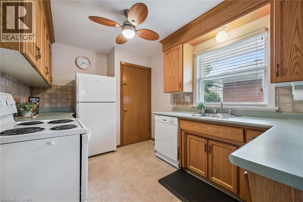 












10 PAUL Avenue

,
Guelph,




Ontario
N1E1S2

