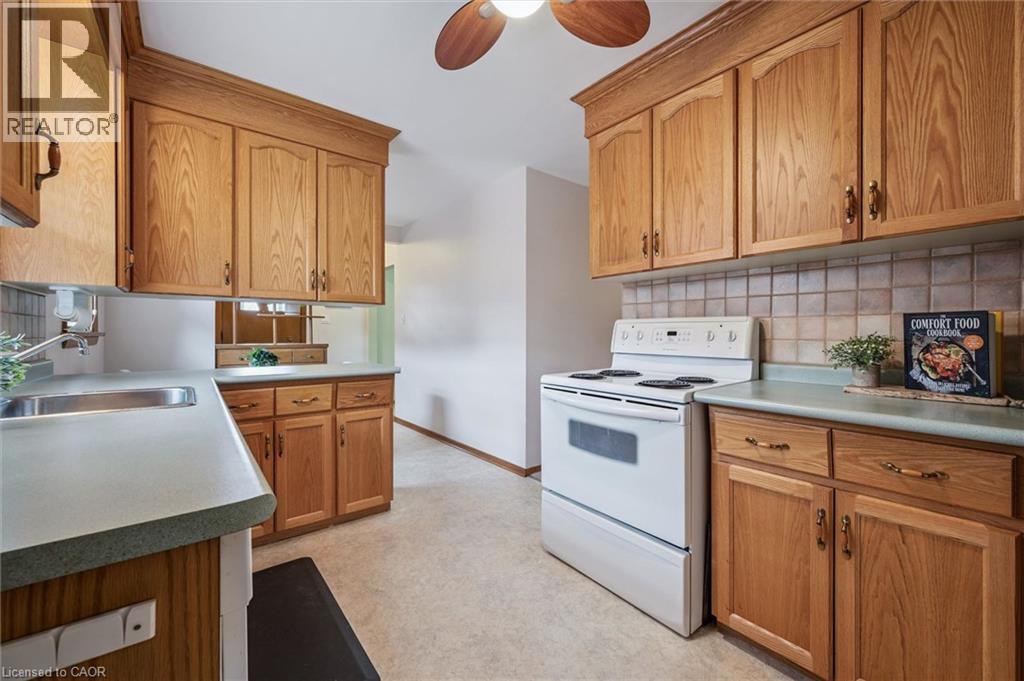 












10 PAUL Avenue

,
Guelph,




Ontario
N1E1S2

